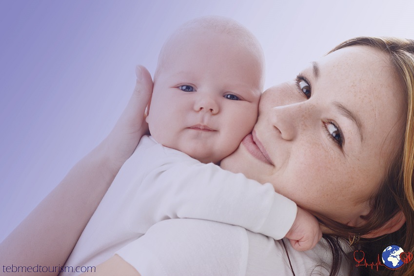 cute-little-baby-embrace-his-mother-2