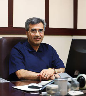 Professor.Majid .Haghjoo CardiologistFellowship of
