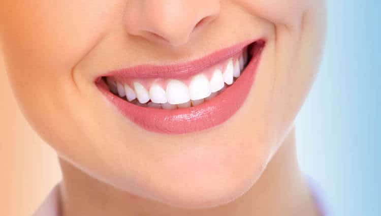 How can I get a Hollywood smile with tooth shade?