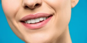 ما هو سحب العصب من الأسنان في تصميم ابتسامة هوليود؟