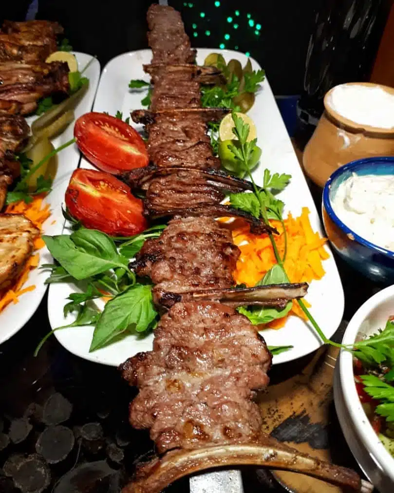 40086060_1644133915710049_4555802941523272003_n