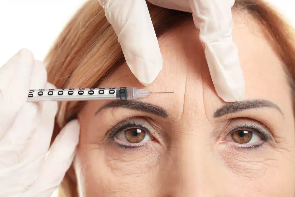 hyaluronic-acid-injection-for-facial-rejuvenation-procedure